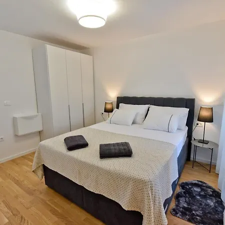 Apartamento New Modern - Free Parking Zadar